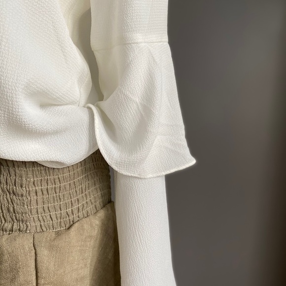 🔹New🔹Cross Front Top - Picture 6 of 7